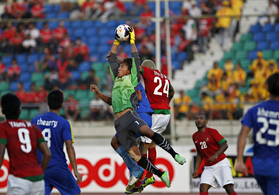Cambodian Goalkeeper Sou Yaty C Fights Editorial Stock Photo Stock