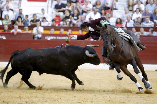 Portuguese Mounted Bullfighter Diego Ventura Performs Editorial Stock ...