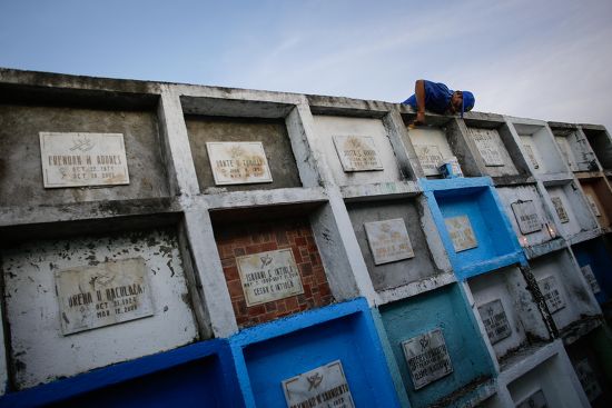 Filipino Paints Grave Days Before All Editorial Stock Photo - Stock ...