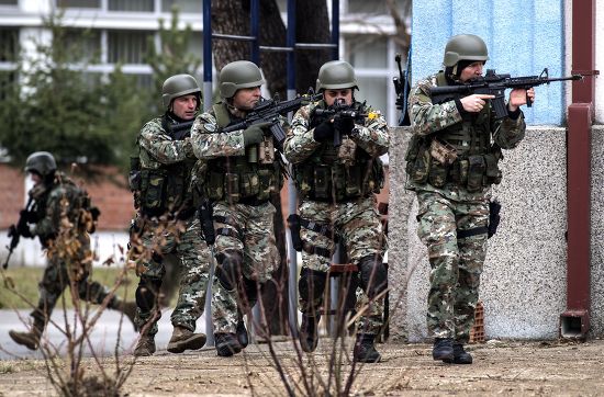 Members Macedonian Special Police Army Forces Editorial Stock Photo ...