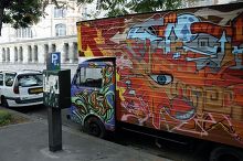 graffiti vans paris