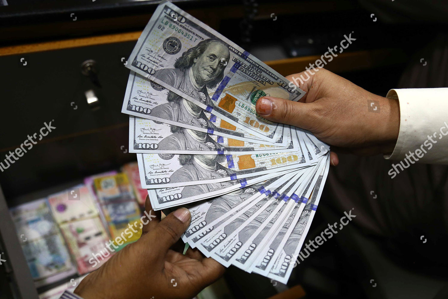 Currency Exchange Dealer Sorts Us Dollars Karachi Editorial Stock Photo Stock Image Shutterstock