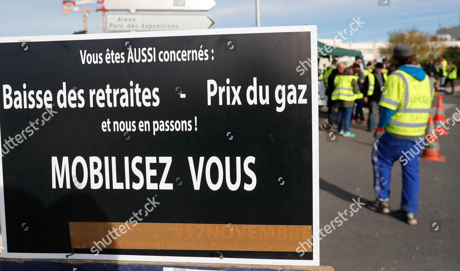 Banner Down Pensions Gas Prices Mobilize Yourself Editorial Stock