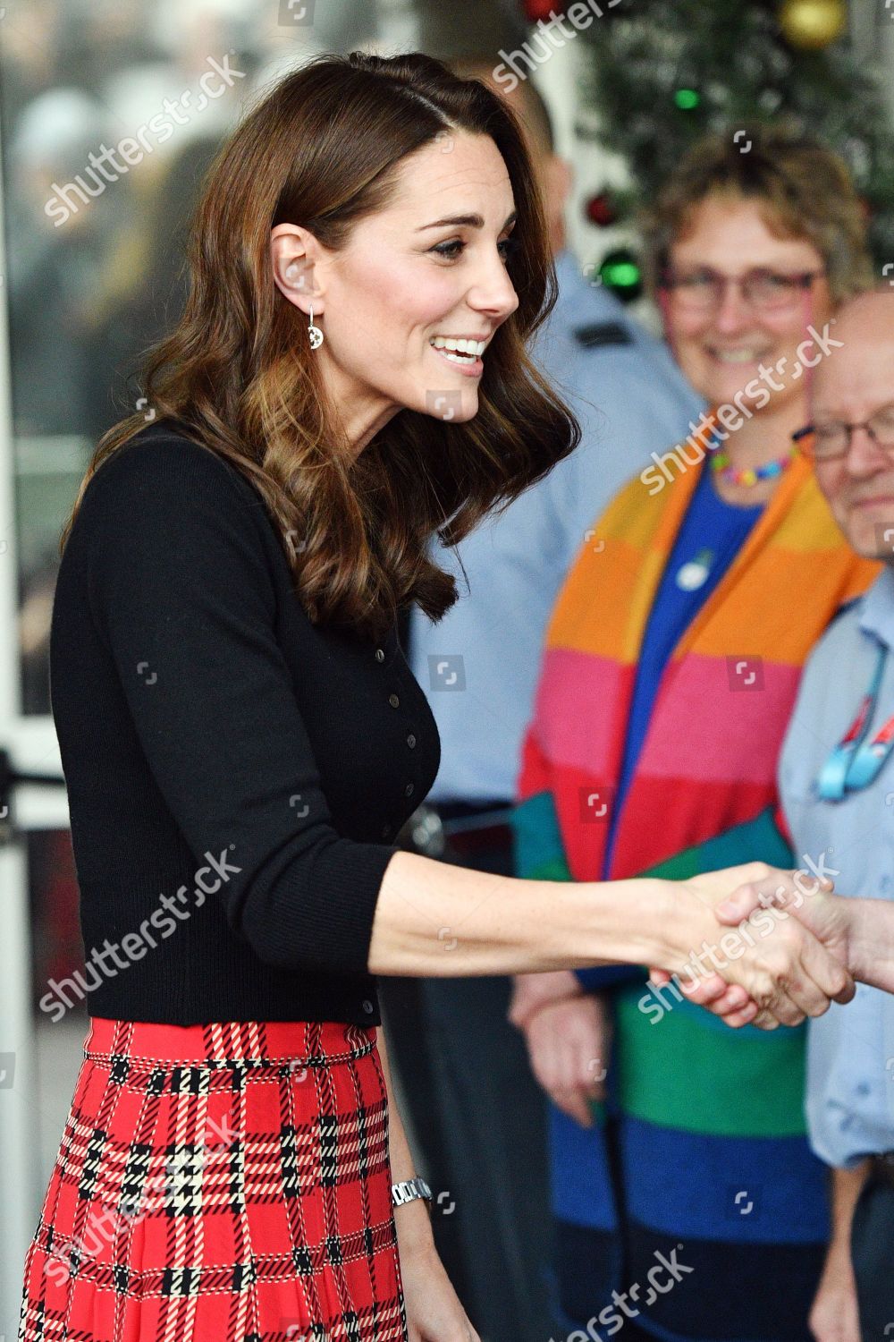 prince-william-and-catherine-duchess-of-cambridge-host-lunch-for-military-personnel-london-uk-shutterstock-editorial-10013427ax.jpg