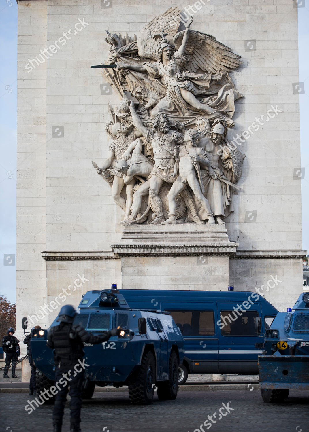 Armored Vehicles Seen Arriving Arc De Triomphe Editorial