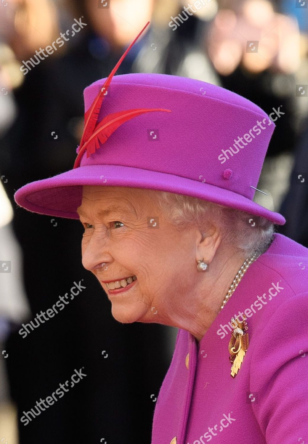 queen-elizabeth-ii-visit-to-the-honourable-society-of-lincolns-inn-london-uk-shutterstock-editorial-10032032aa.jpg