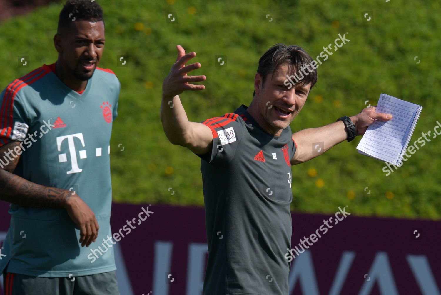 Lr Bayern Munichs Leon Goretzka Mats 
