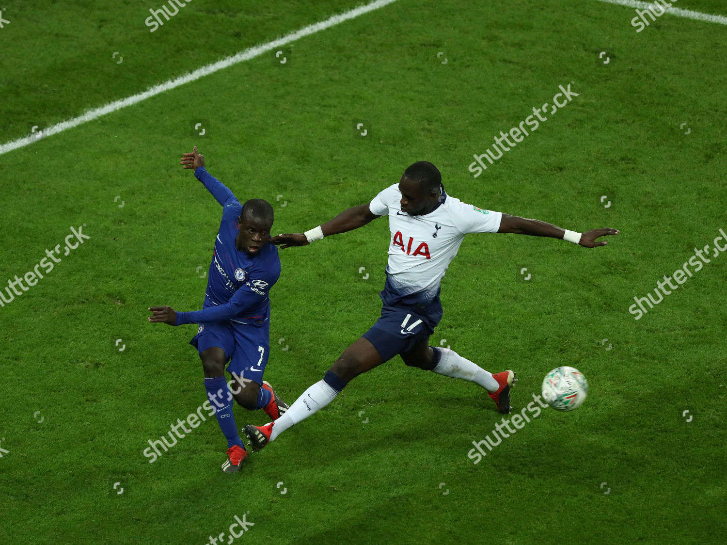 Ngolo Kante Chelsea Moussa Sissoko Tottenham Editorial Stock Photo ...