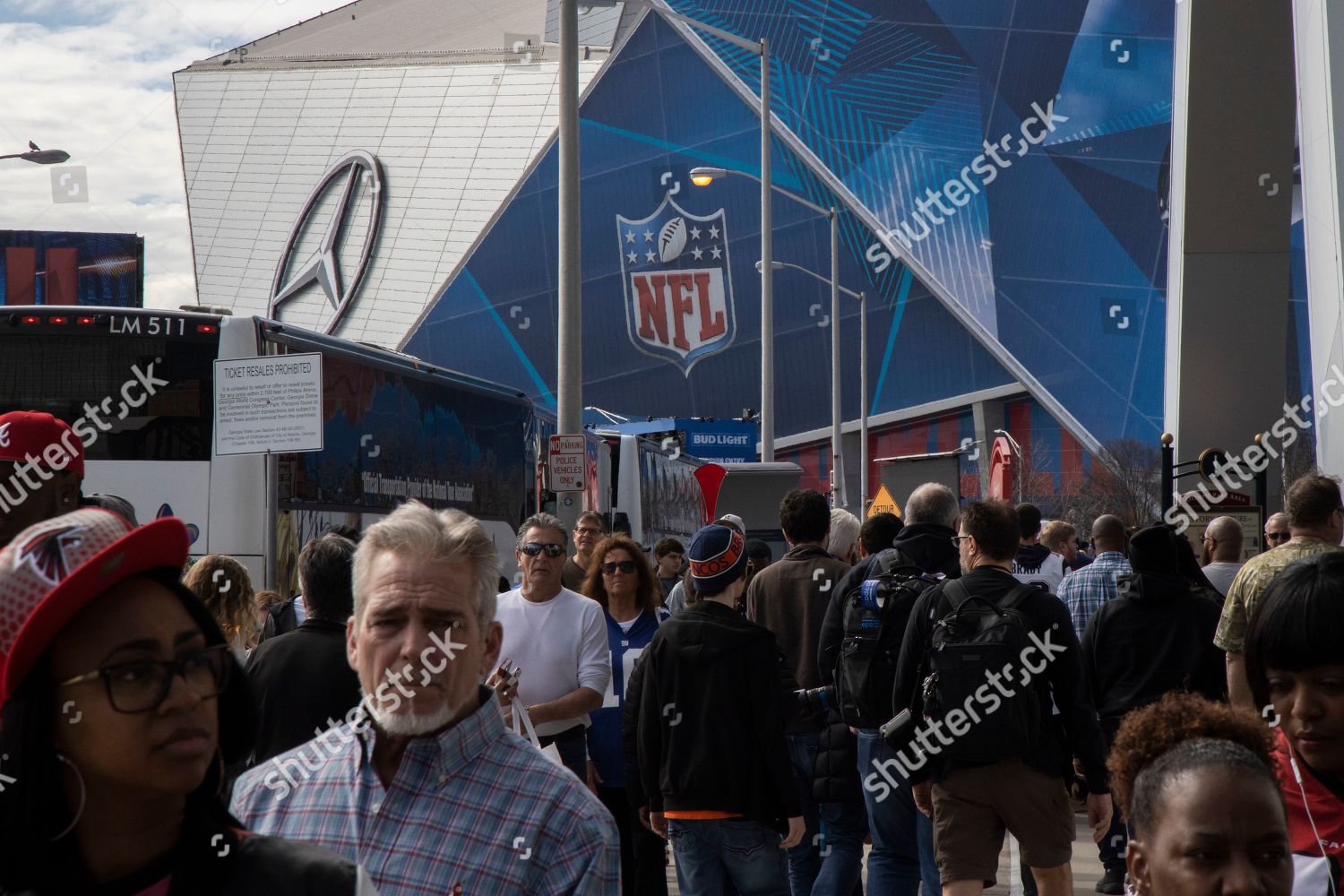 Fans Outside Mercedesbenz Stadium Atlanta Georgia Editorial Stock Photo