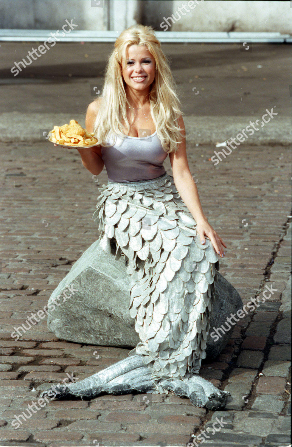 Melinda Messanger Dressed Mermaid Launches Fish Chip Redaktionelles Stockfoto Stockbild Shutterstock