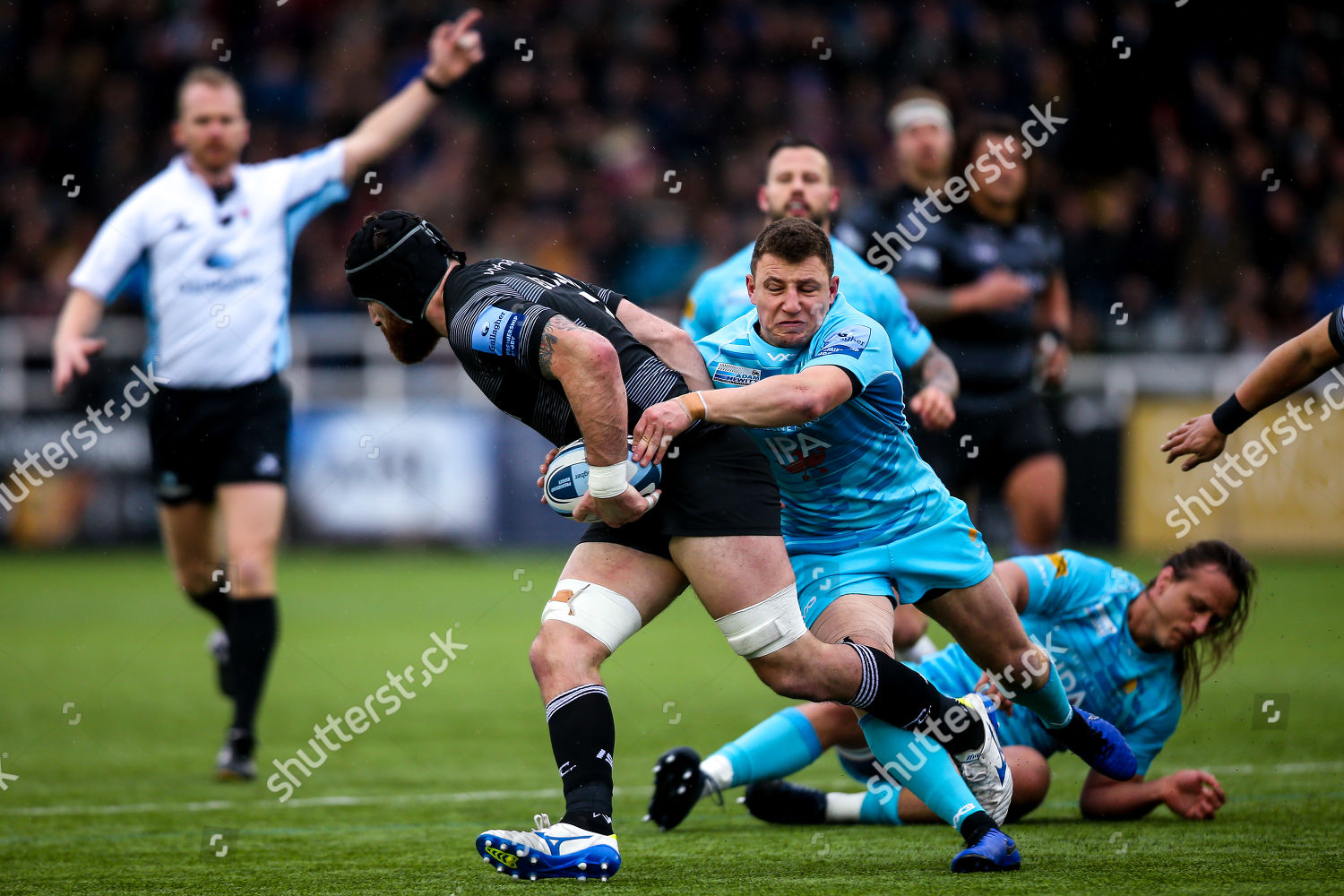 Duncan Weir Worcester Warriors Tackles Gary Editorial Stock Photo ...