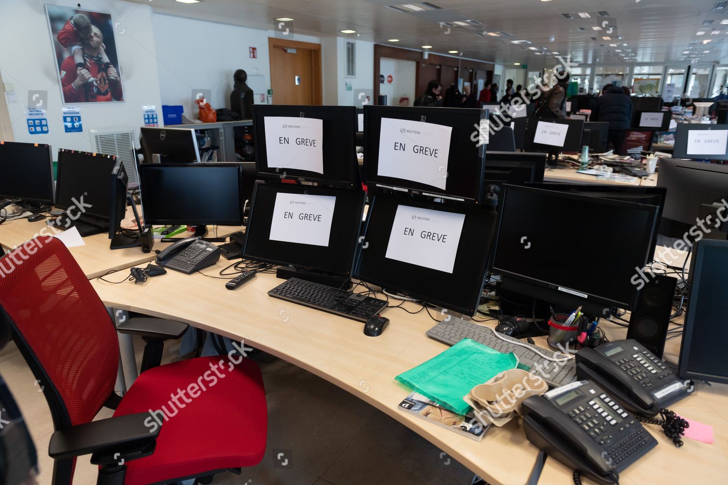 Thomson Reuters Agency Paris On Strike Over Editorial Stock Photo