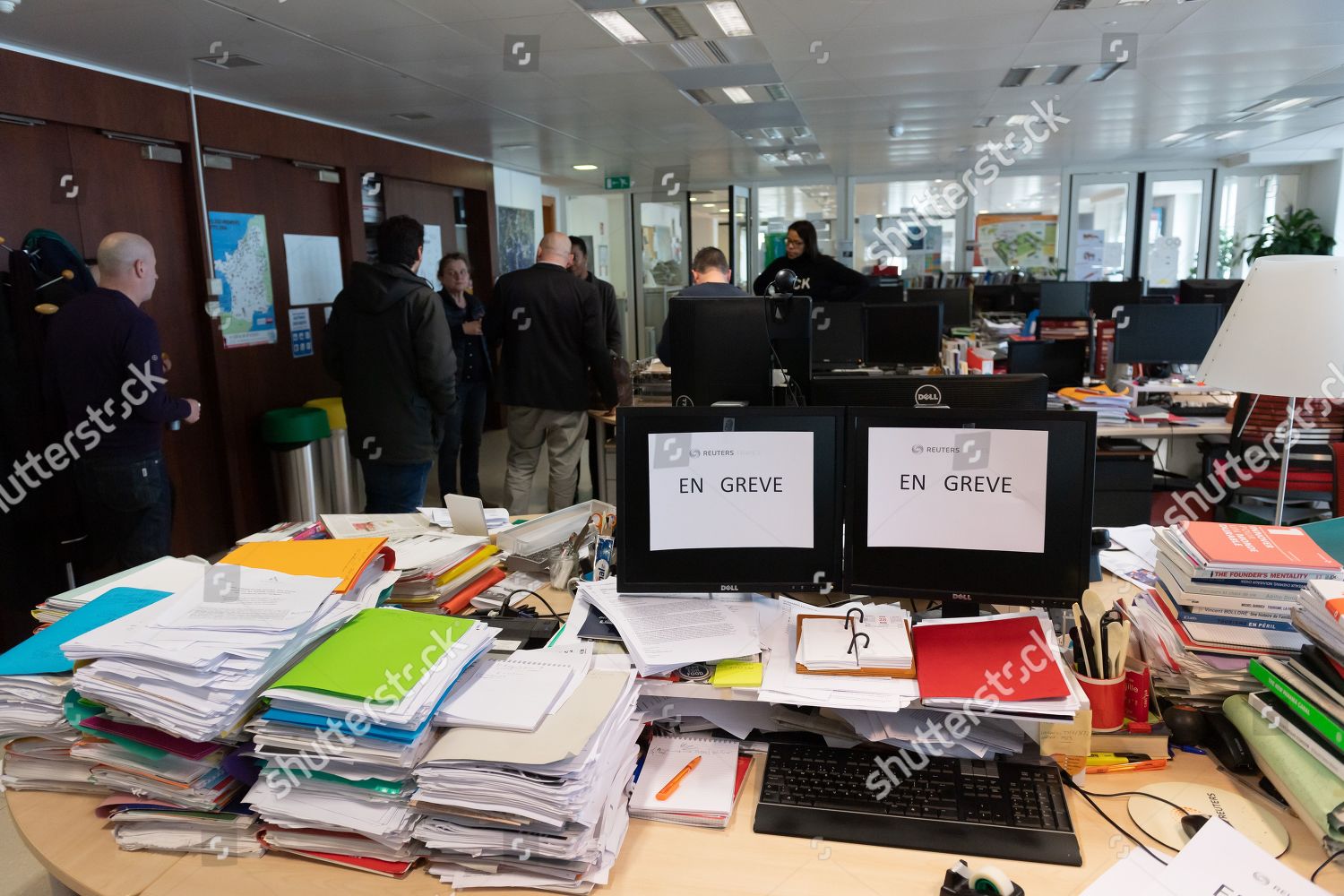 Thomson Reuters Agency Paris On Strike Over Editorial Stock Photo