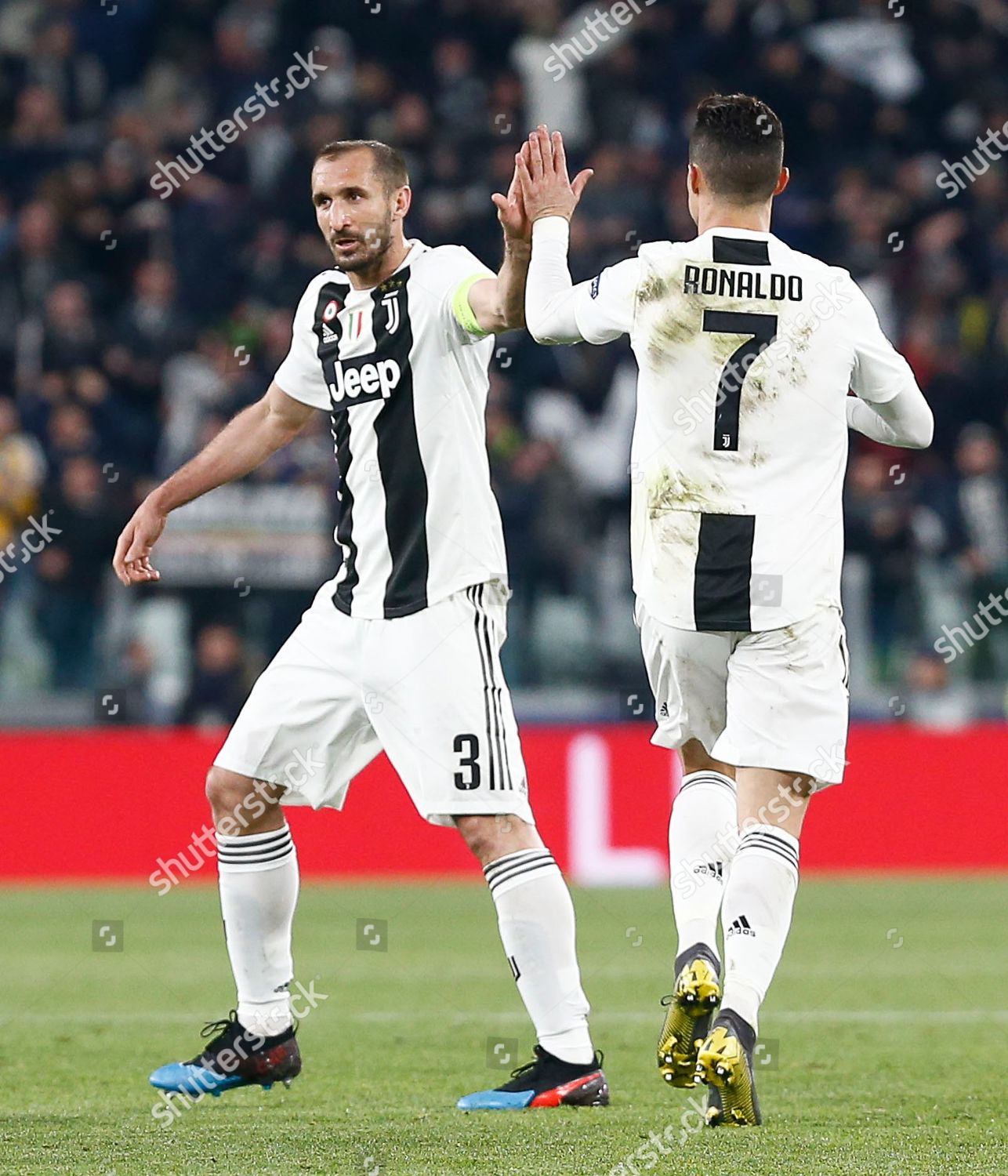 Giorgio Chiellini Cristiano Ronaldo Juventus Editorial Stock Photo ...