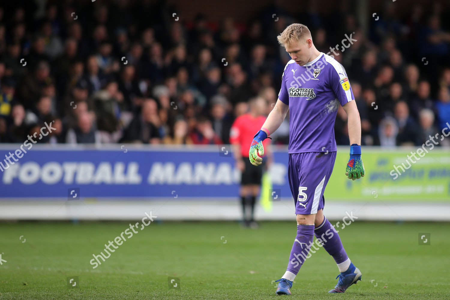 Afc Wimbledon Goalkeeper Aaron Ramsdale Shows Editorial Stock Photo ...