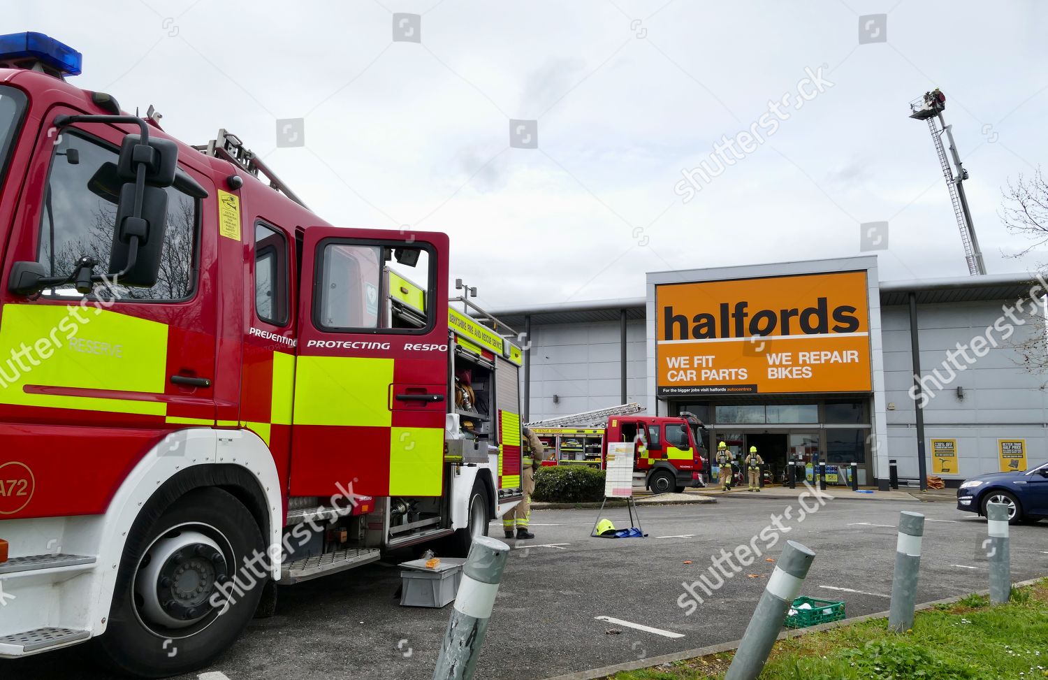 fire engine bike halfords
