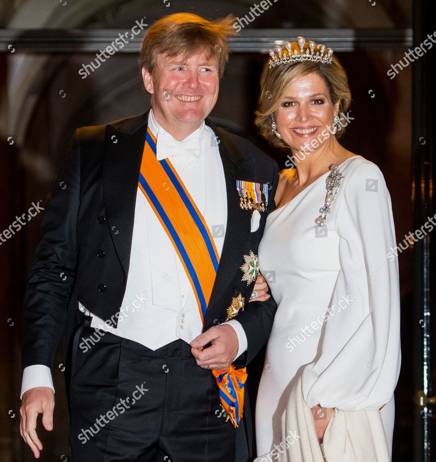dinner-for-the-diplomatic-corps-at-the-royal-palace-amsterdam-the-netherlands-shutterstock-editorial-10195970r.jpg