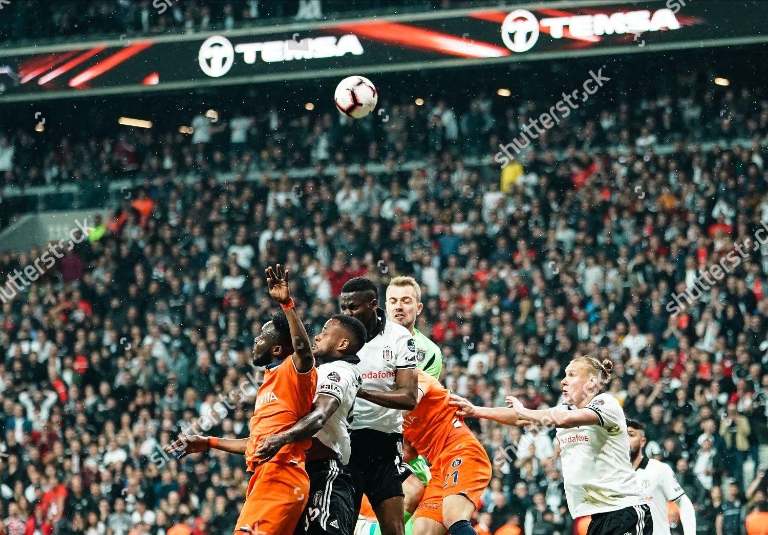 Nicolas Isimatmirin Besiktas Heading Ball Away During Editorial Stock Photo Stock Image Shutterstock