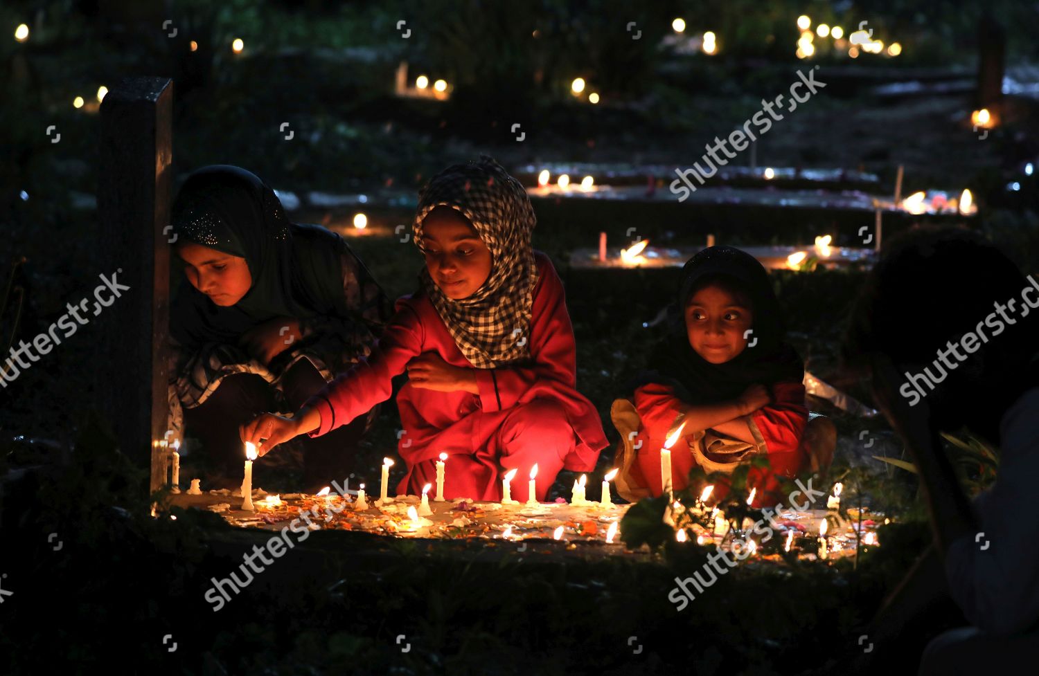 Kashmiri Shiite Muslim Girls Light Candles Grave Editorial Stock