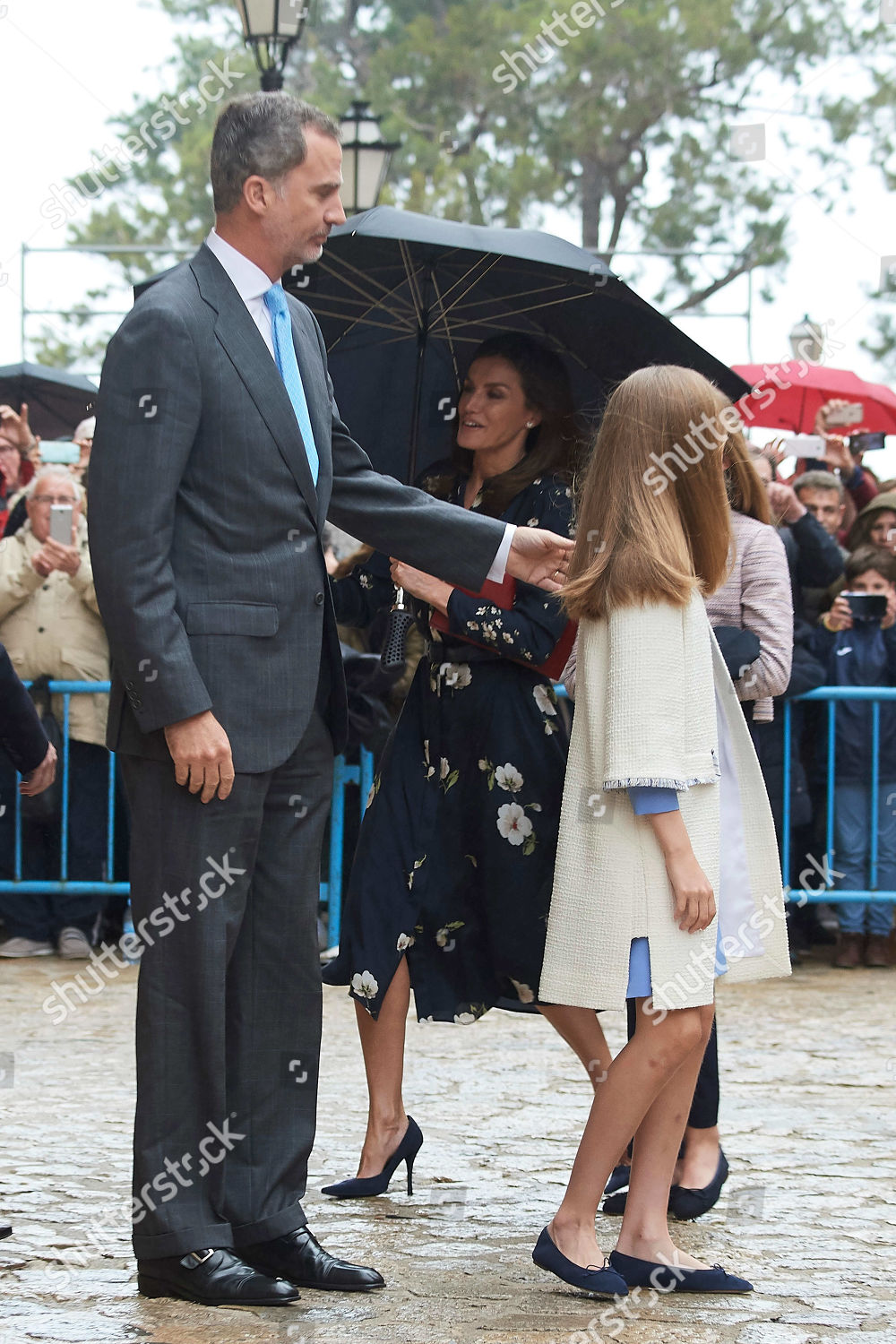 royal-family-attends-mass-in-majorca-palma-de-mallorca-spain-shutterstock-editorial-10215609bf.jpg