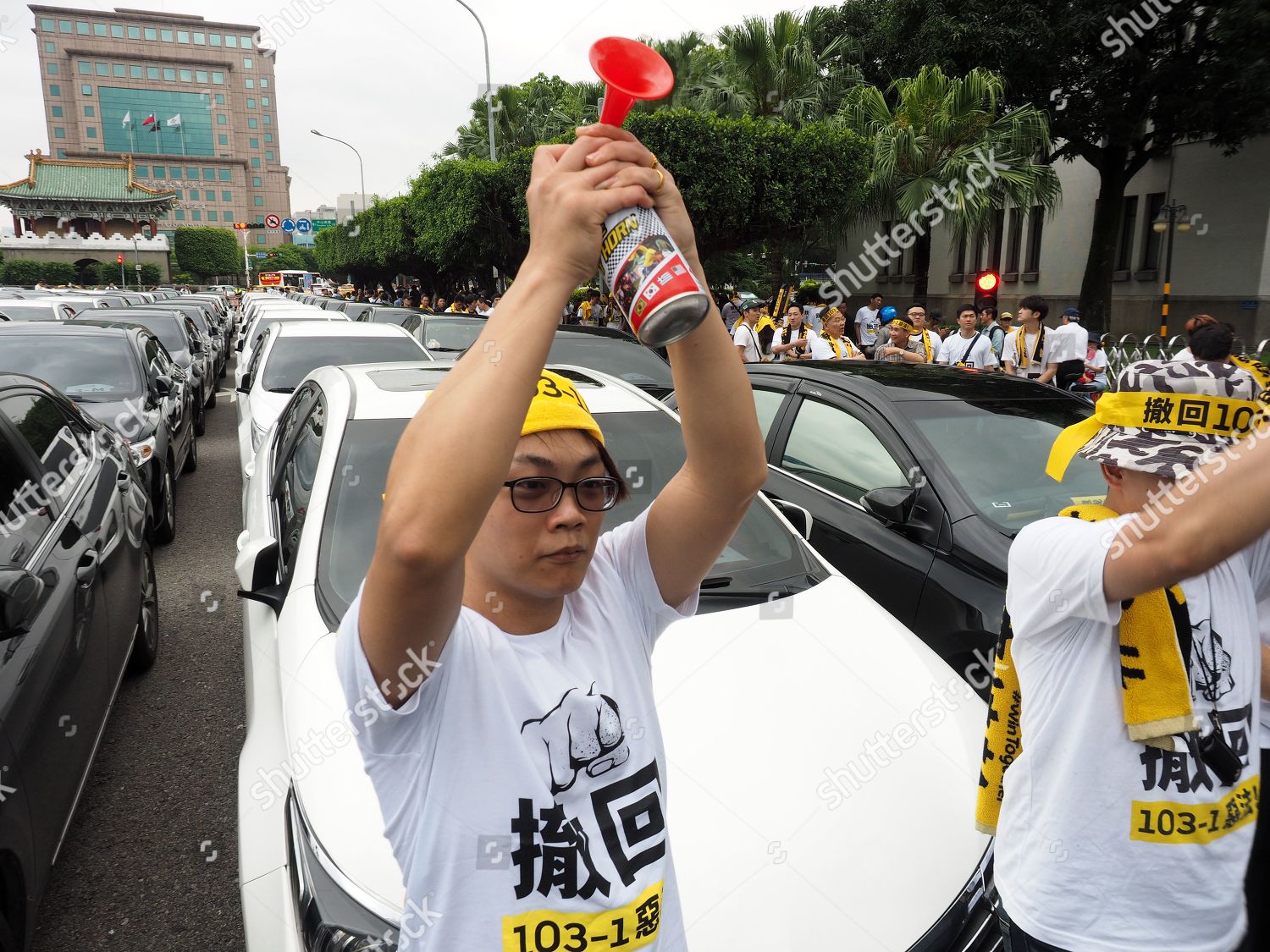 Uber Drivers Rally Taipei Taiwan 21 April Editorial Stock Photo Stock Image Shutterstock