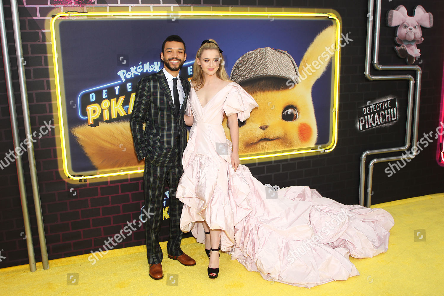 Detective pikachu premiere sales tickets