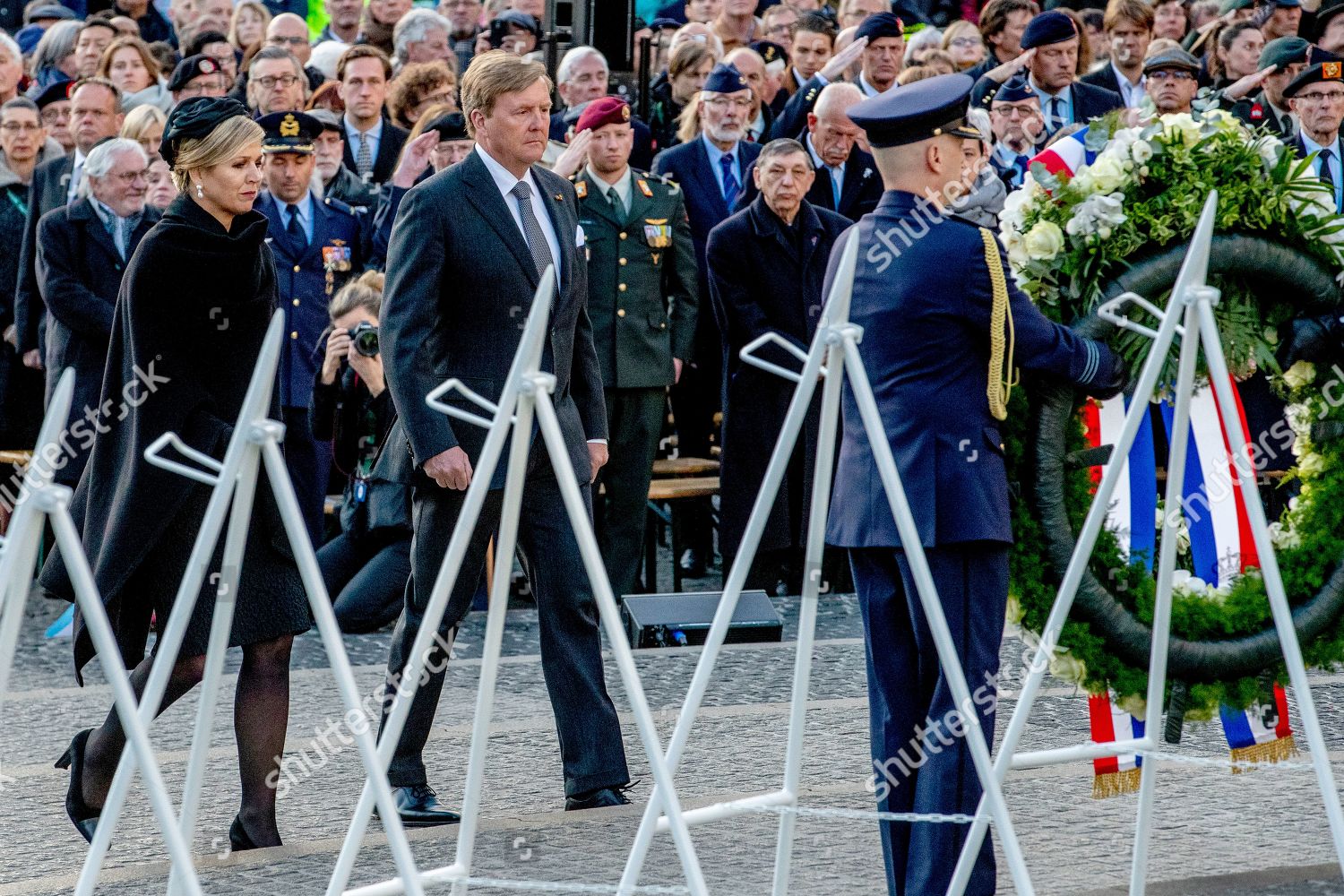 4th-of-may-remembrance-day-ceremony-in-amsterdam-netherlands-shutterstock-editorial-10228724e.jpg