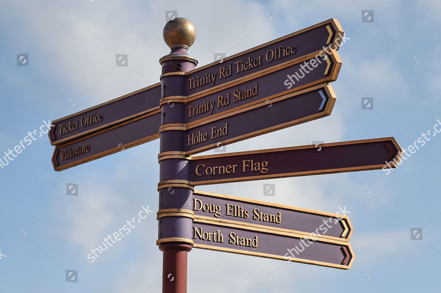 Claret Blue Signpost Pointing Out Areas Villa Editorial Stock Photo Stock Image Shutterstock