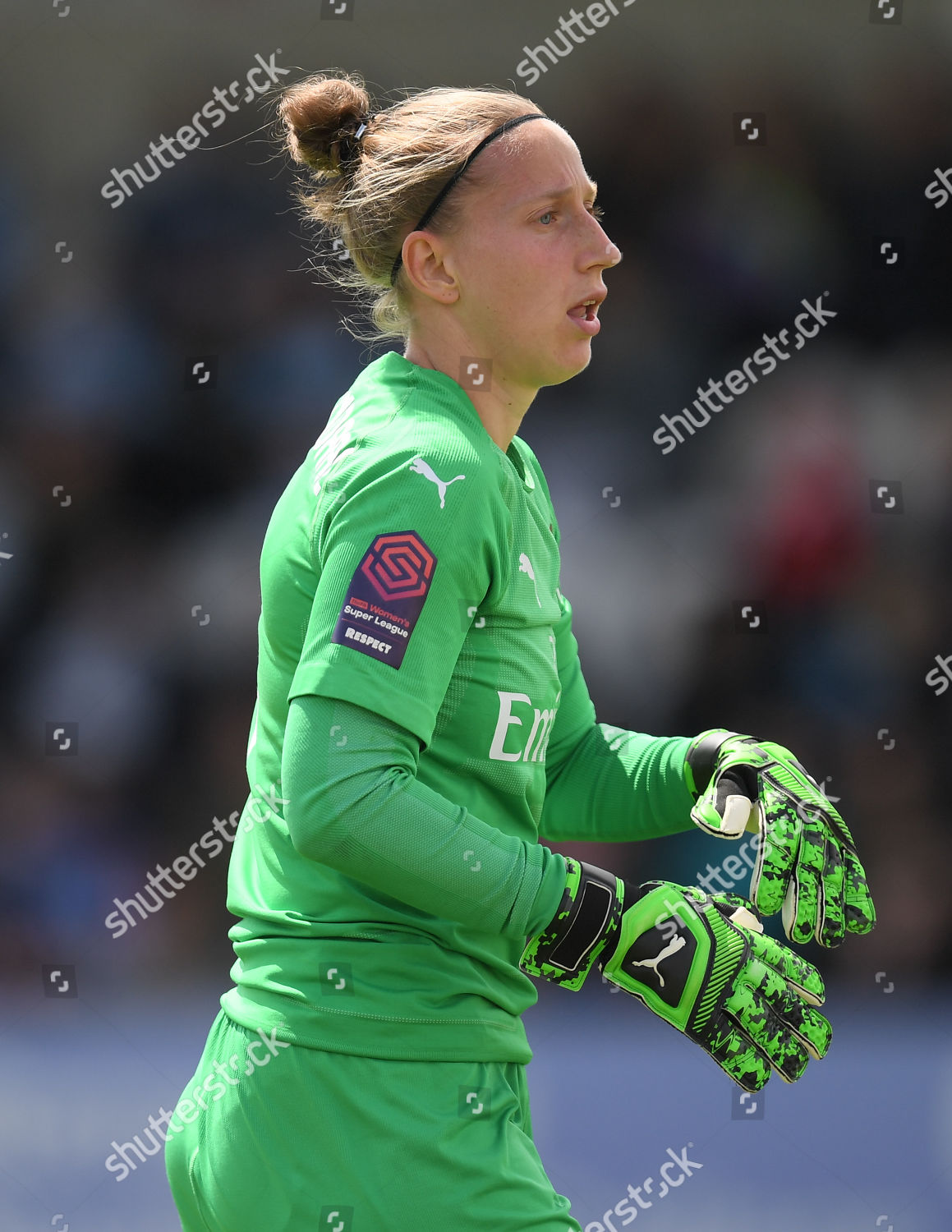 Arsenal Women Goalkeeper Sari Van Veenendaal Editorial Stock Photo ...