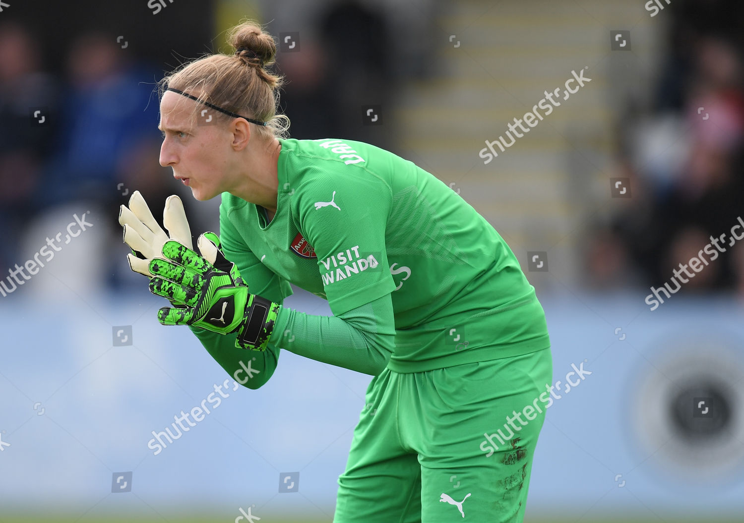 Arsenal Women Goalkeeper Sari Van Veenendaal Editorial Stock Photo ...