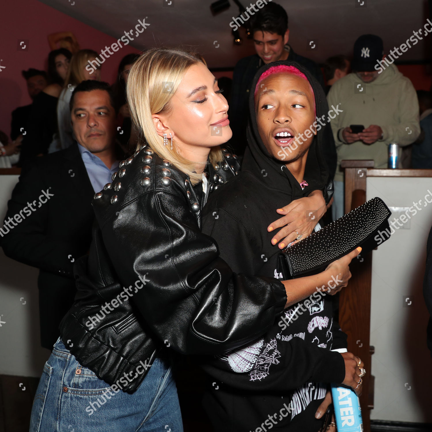 hailey baldwin levis 501