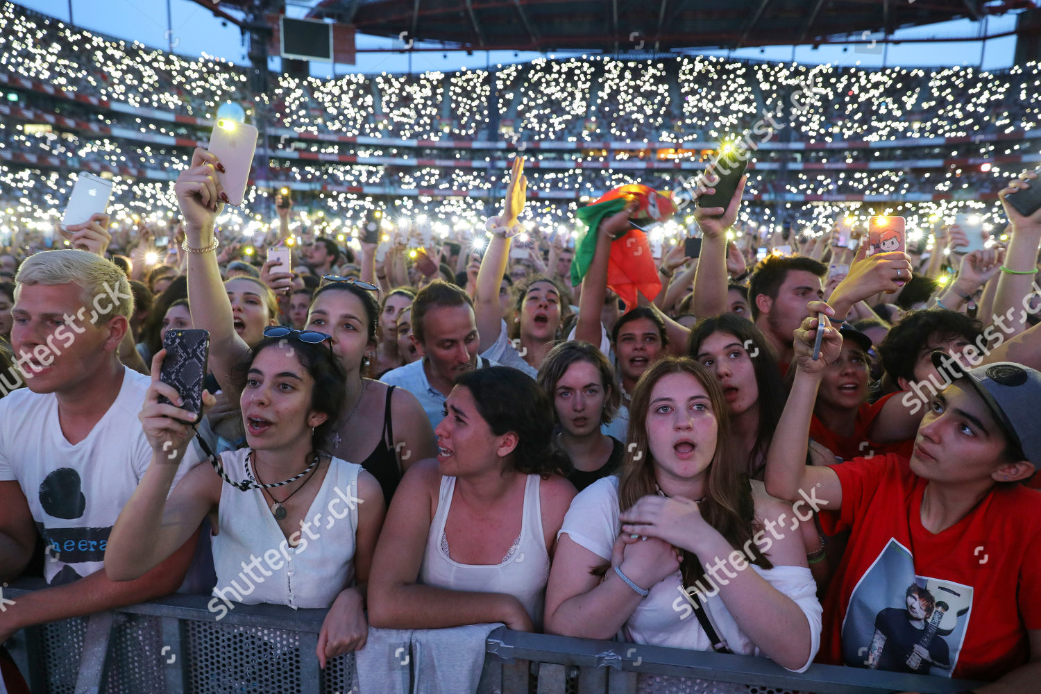 Fans Cheer English Singer Ed Sheeran During Editorial Stock Photo Stock Image Shutterstock