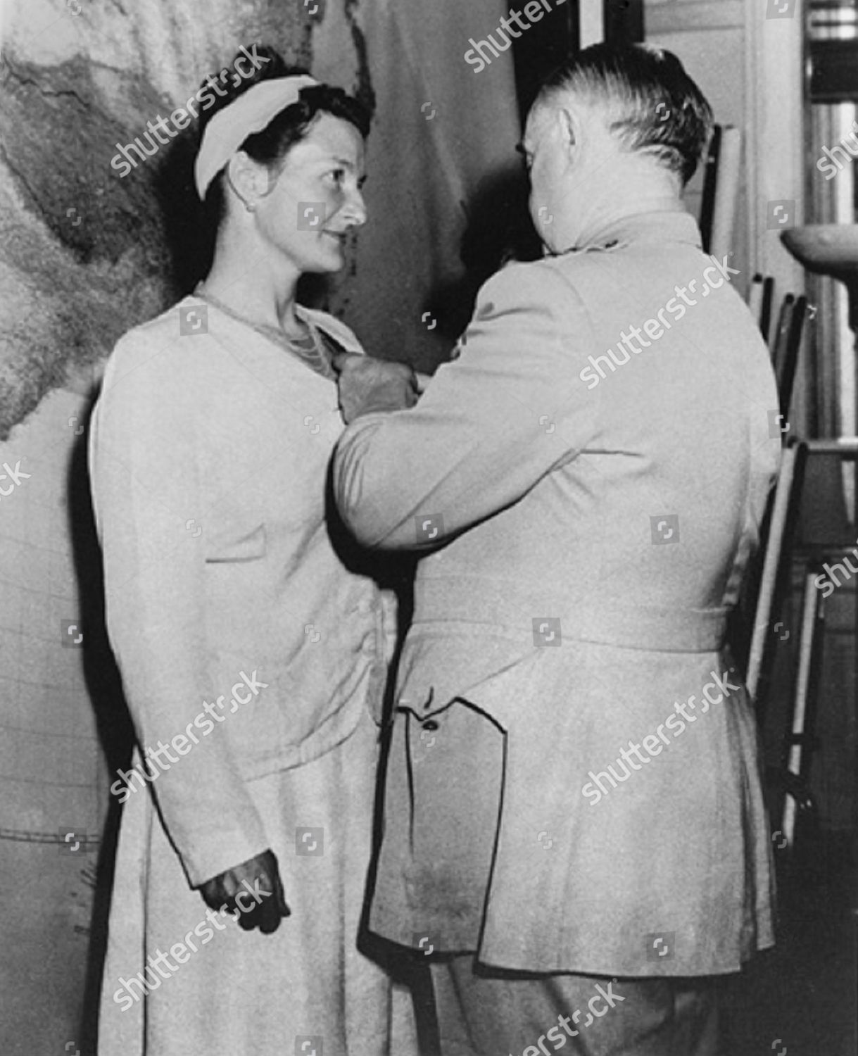 Virginia Hall Receiving Distinguished Service Cross Editorial Stock