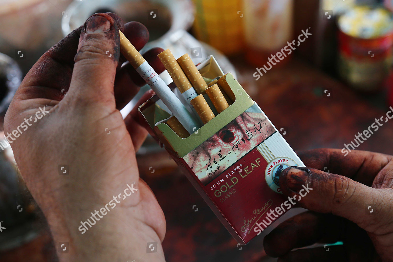 Pakistani Man Buys Cigarettes Shop Karachi Pakistan Editorial Stock Photo Stock Image Shutterstock