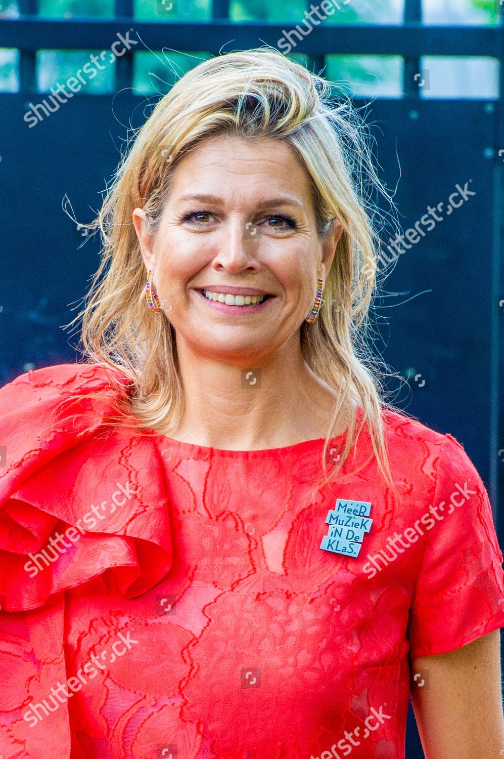 queen-maxima-signing-the-more-music-covenant-in-the-classroom-drenthe-the-netherlands-shutterstock-editorial-10317631aj.jpg