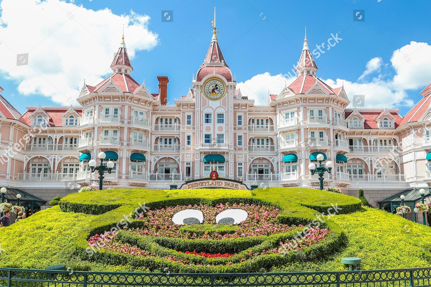 Disneyland Paris Originally Euro Disney Resort Entertainment Editorial Stock Photo Stock Image Shutterstock