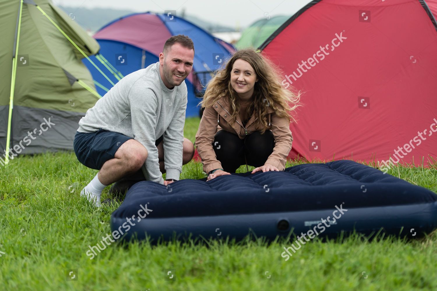 tents and air mattress for festival reddit