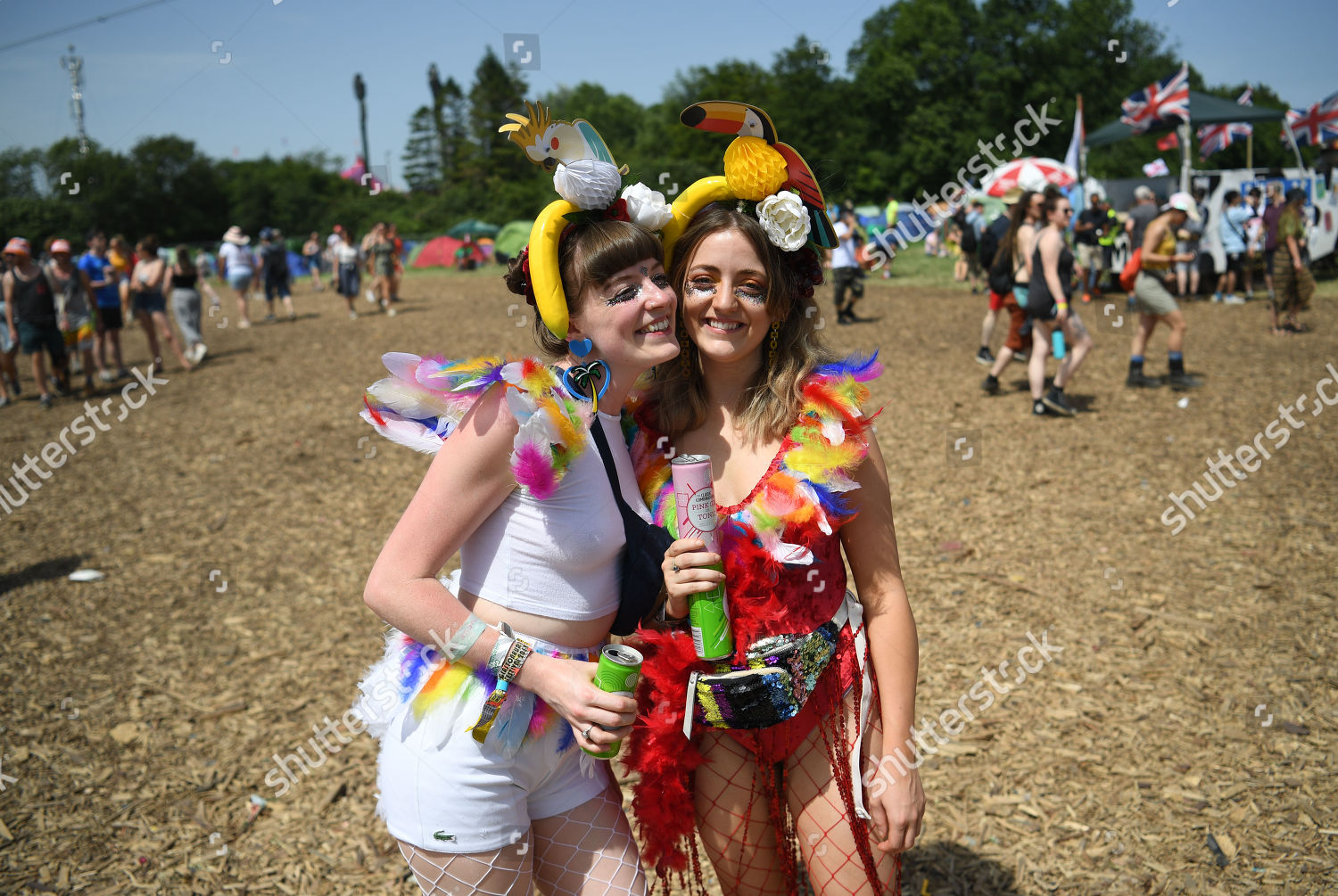 People Enjoy Glastonbury Festival Pilton Britain Editorial Stock Photo -  Stock Image | Shutterstock