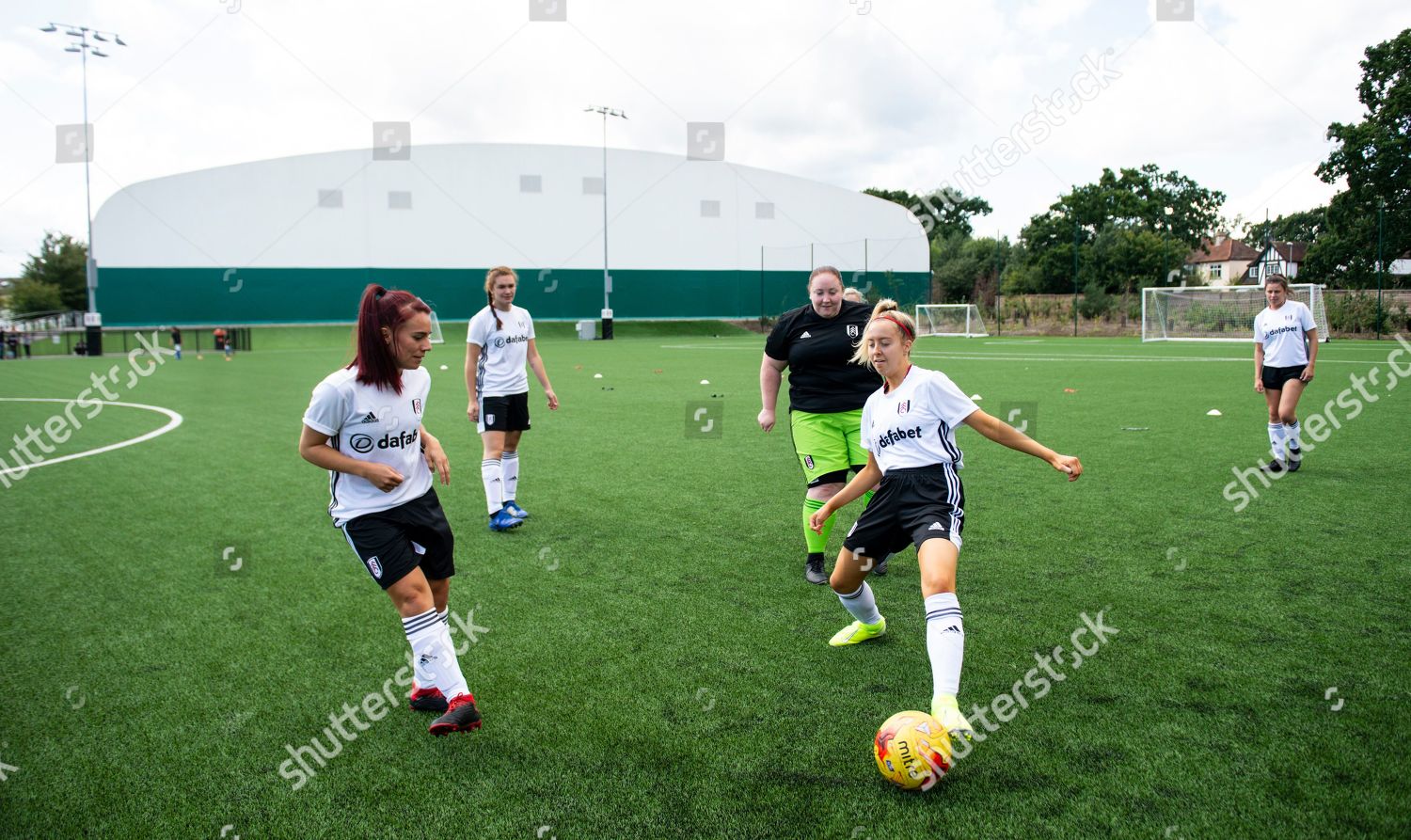 Fulham Women Players Warm Editorial Stock Photo Stock Image Shutterstock