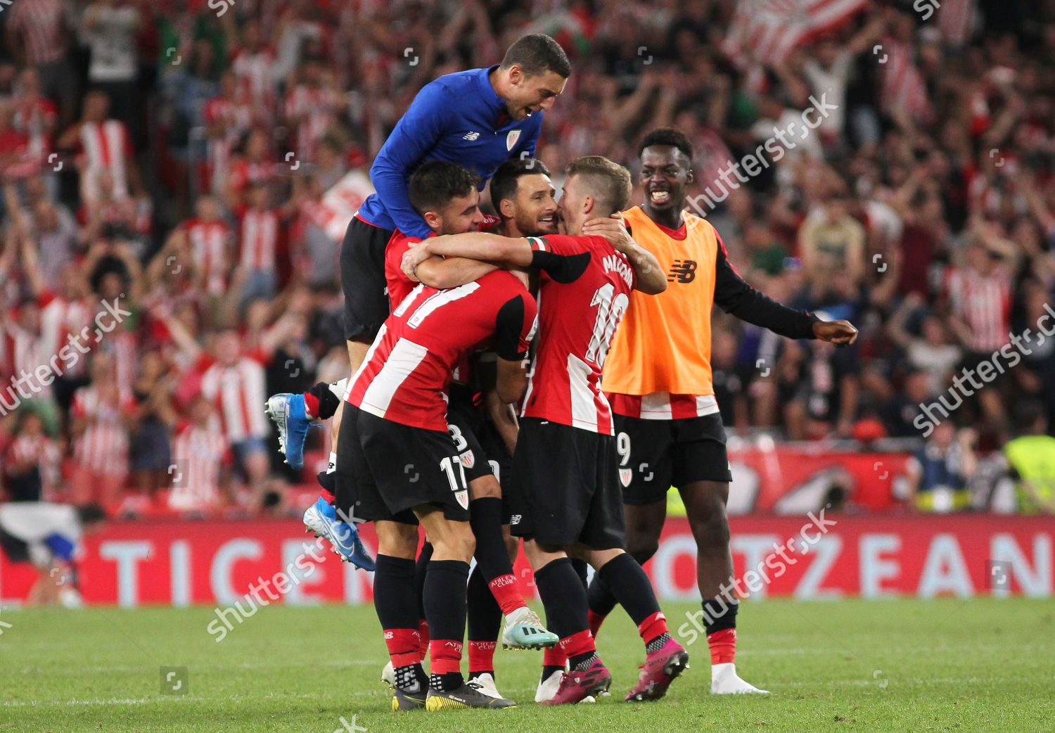 Players Athletic Bilbao Celebrating Their Victory Editorial