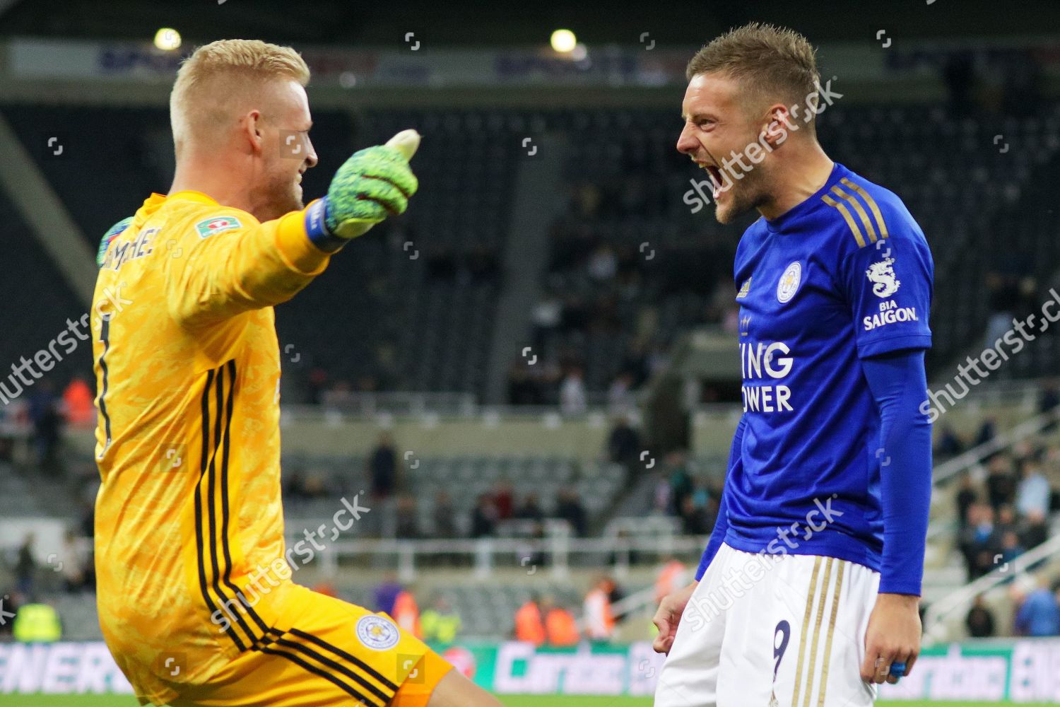 Kết quả hình ảnh cho vardy và schmeichel