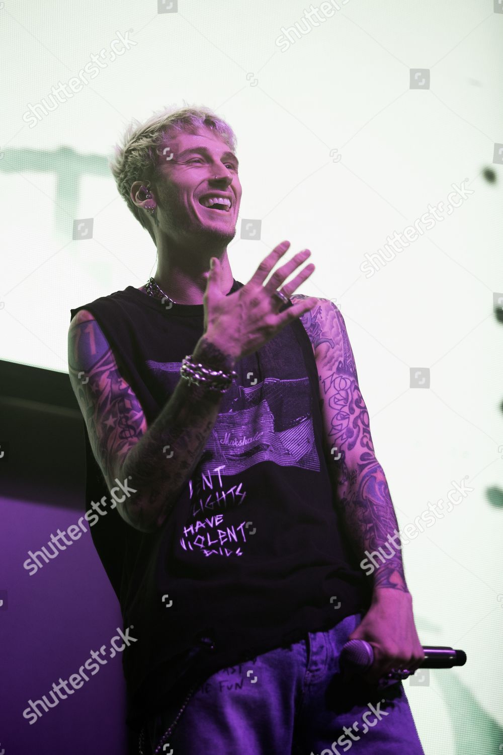 Machine Gun Kelly のエディトリアルストック写真 ストック画像 Shutterstock