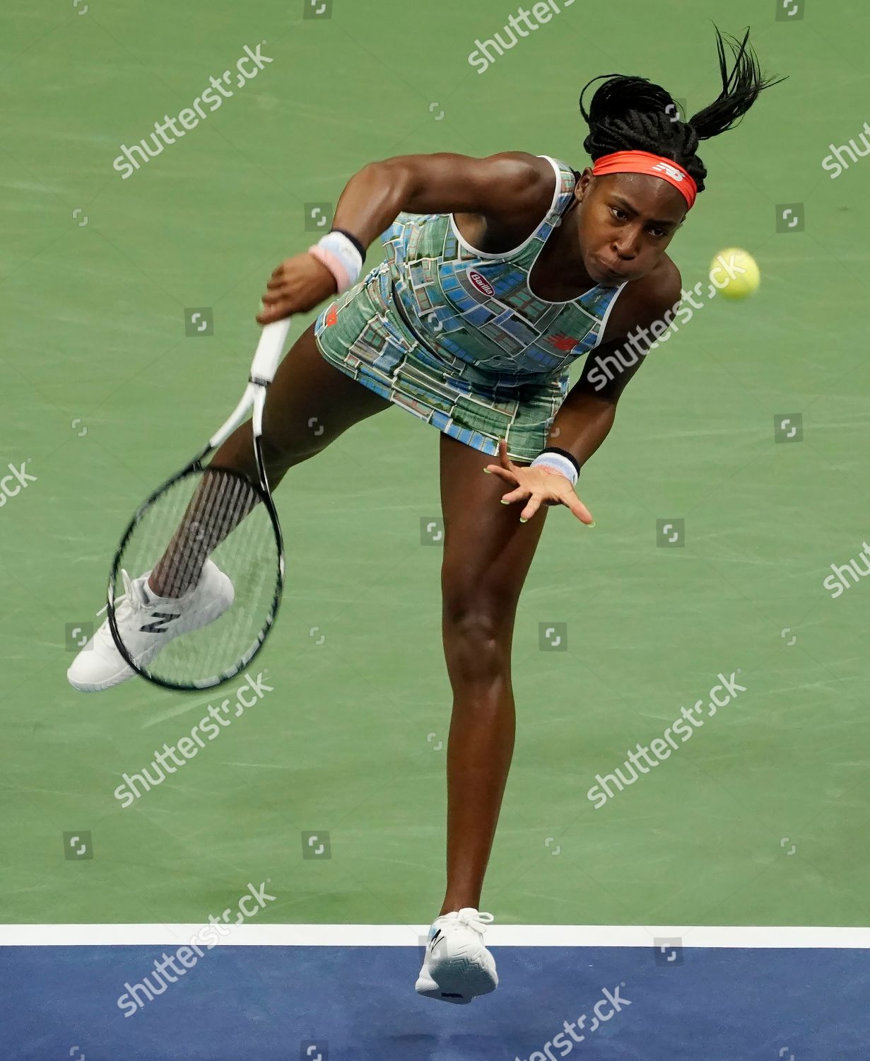 Coco Gauff Us Serves Naomi Osaka Editorial Stock Photo - Stock Image ...