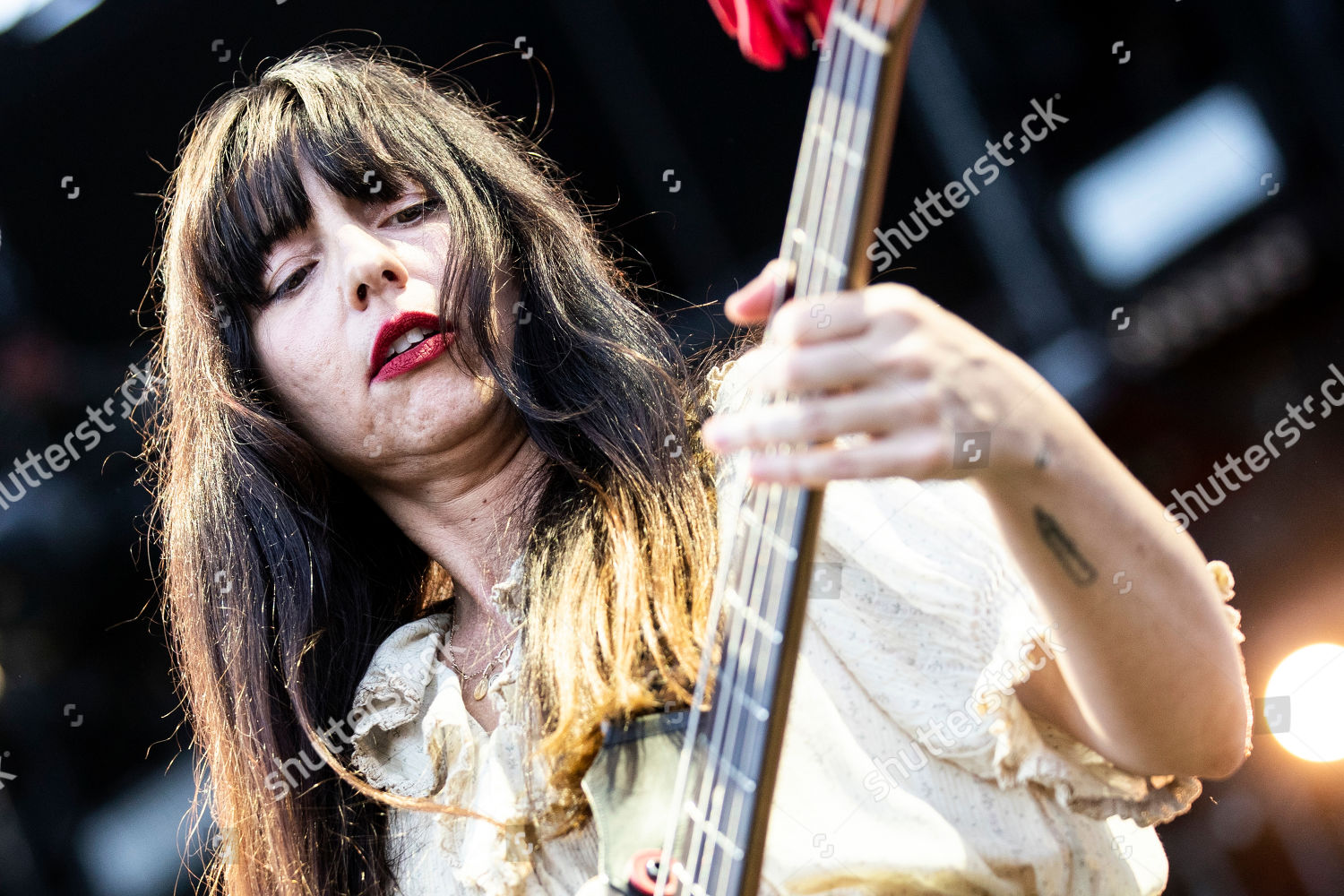 Paz Lenchantin Pixies Performs On Stage During Foto Editorial En Stock Imagen En Stock Shutterstock