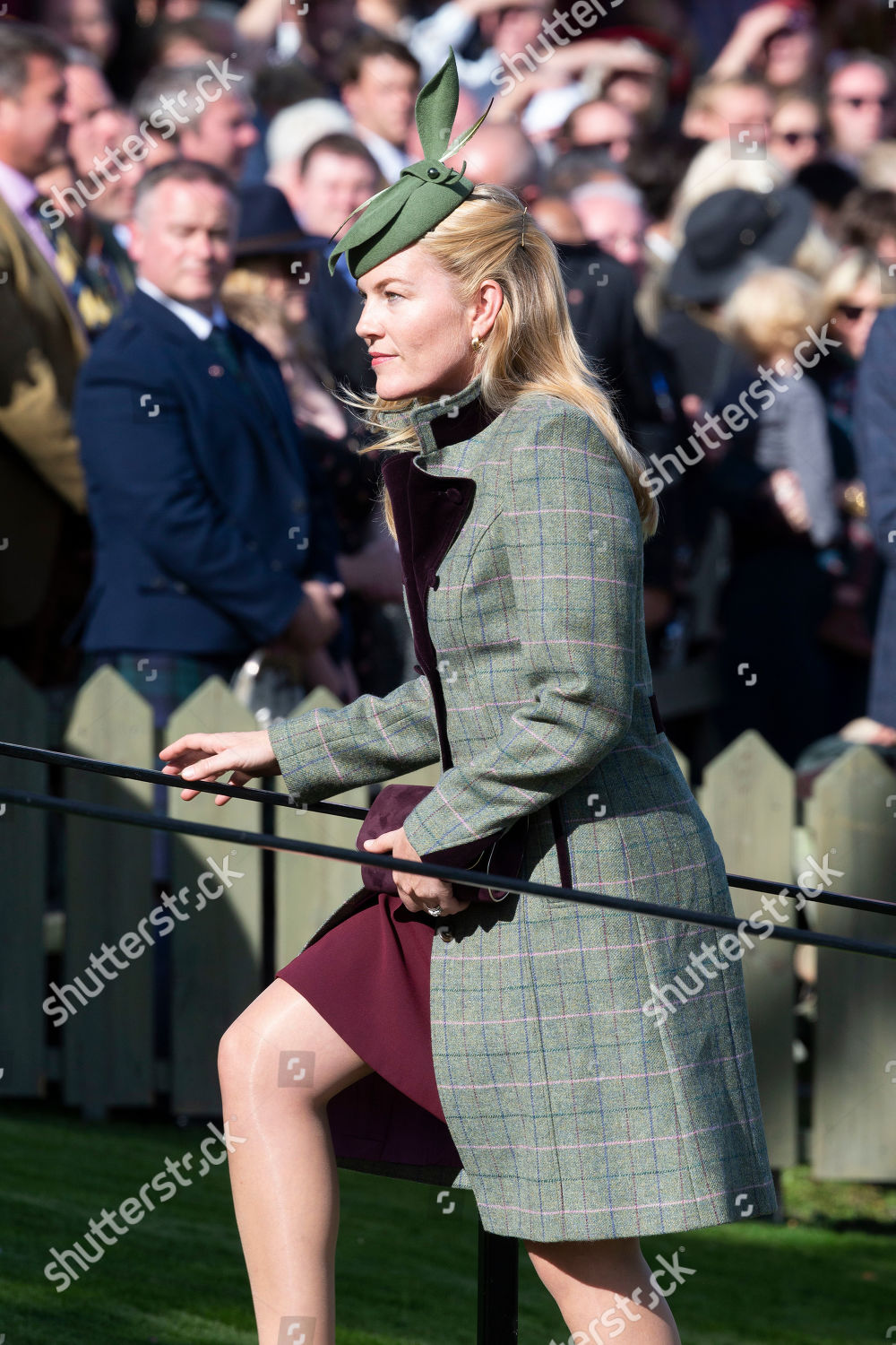 CASA REAL BRITÁNICA - Página 22 The-braemar-highland-gathering-scotland-uk-shutterstock-editorial-10403805r