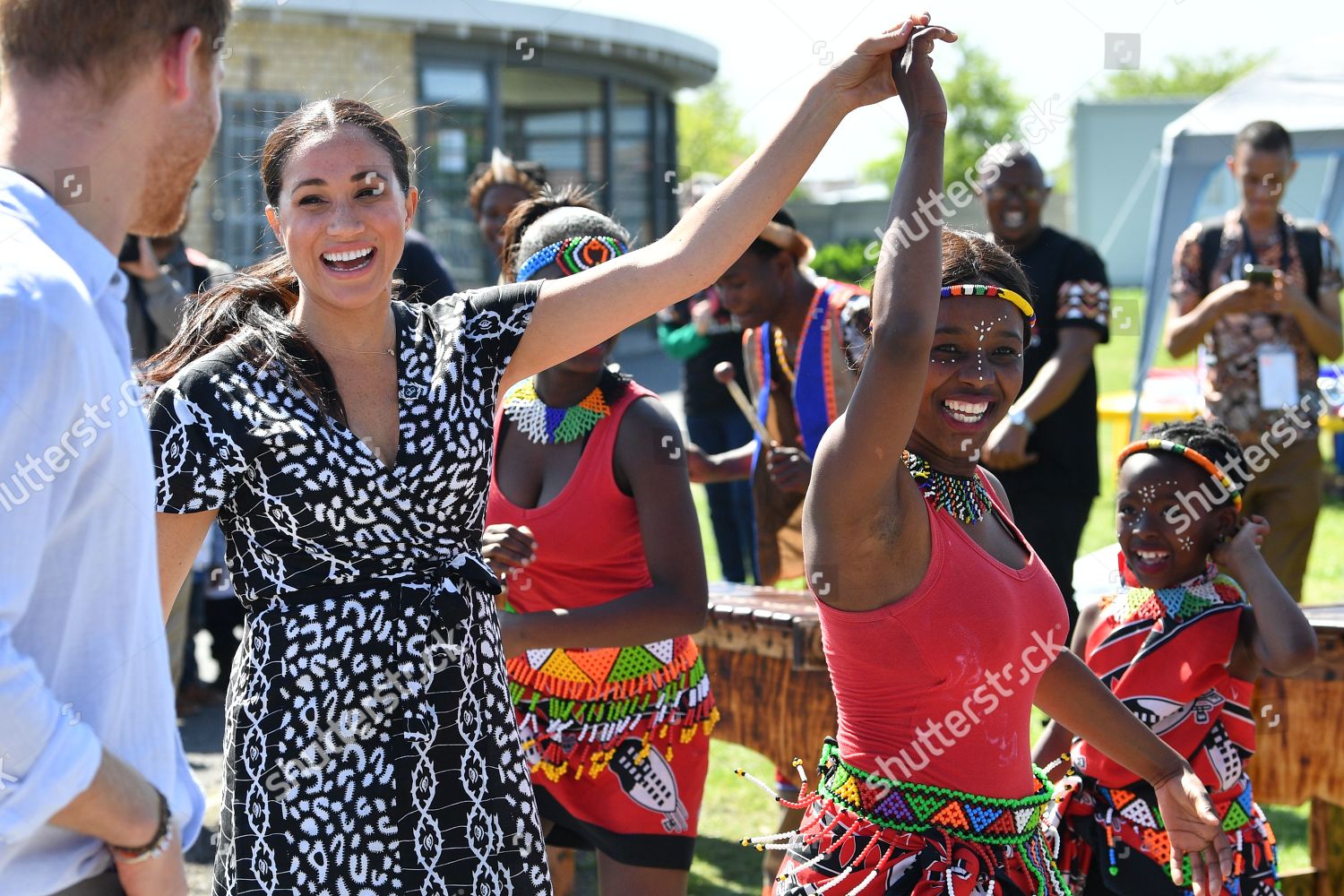 prince-harry-and-meghan-duchess-of-sussex-visit-to-africa-shutterstock-editorial-10421470bc.jpg