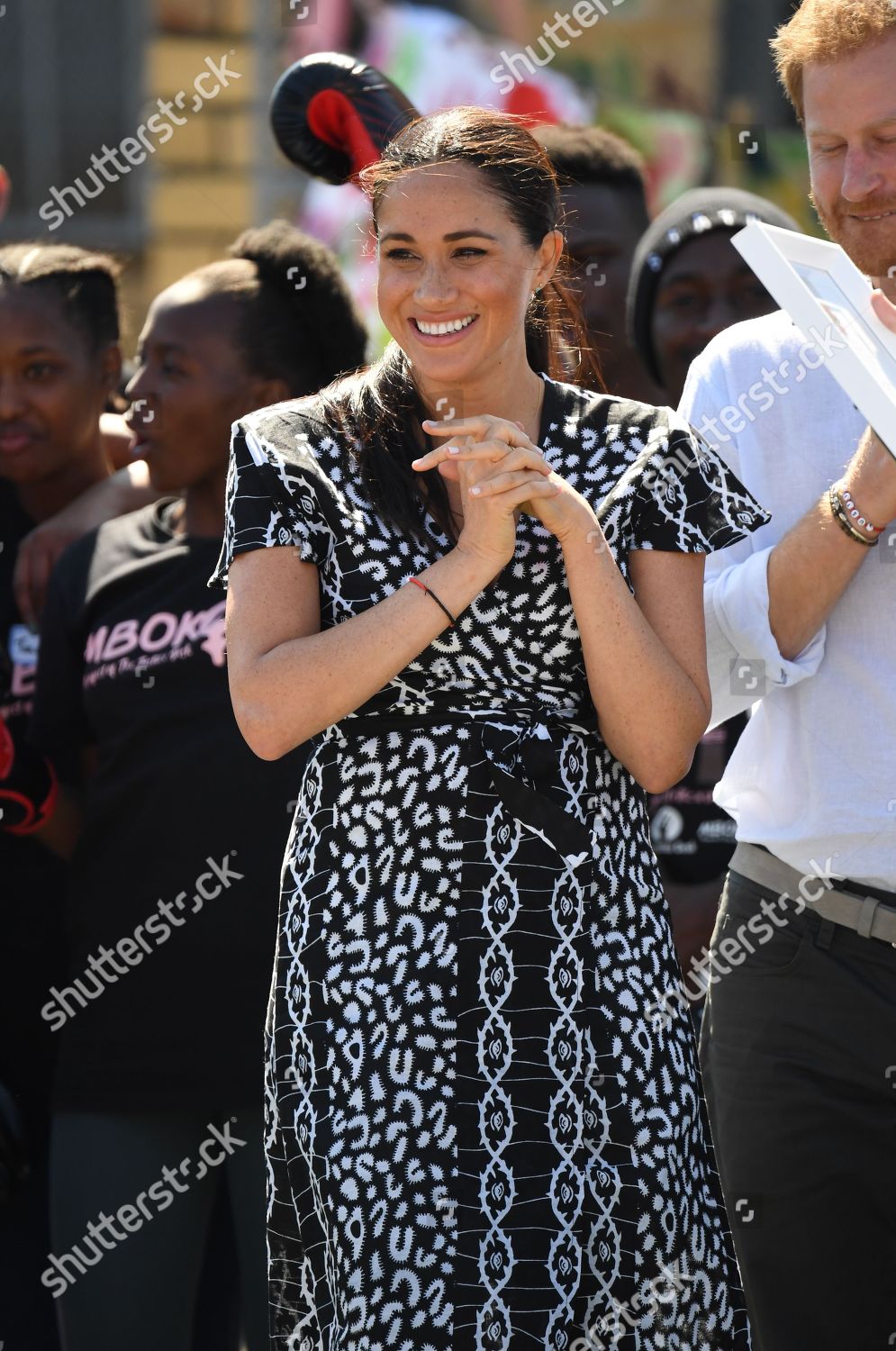 prince-harry-and-meghan-duchess-of-sussex-visit-to-africa-shutterstock-editorial-10421470bt.jpg