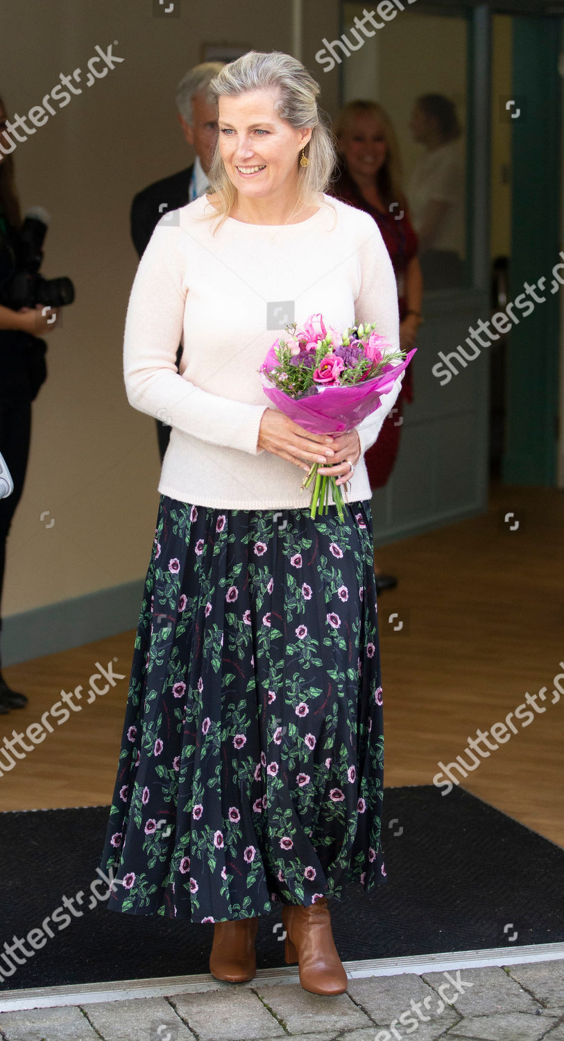 sophie-countess-of-wessex-visit-to-musgrove-park-hospital-taunton-somerset-uk-shutterstock-editorial-10422506ao.jpg