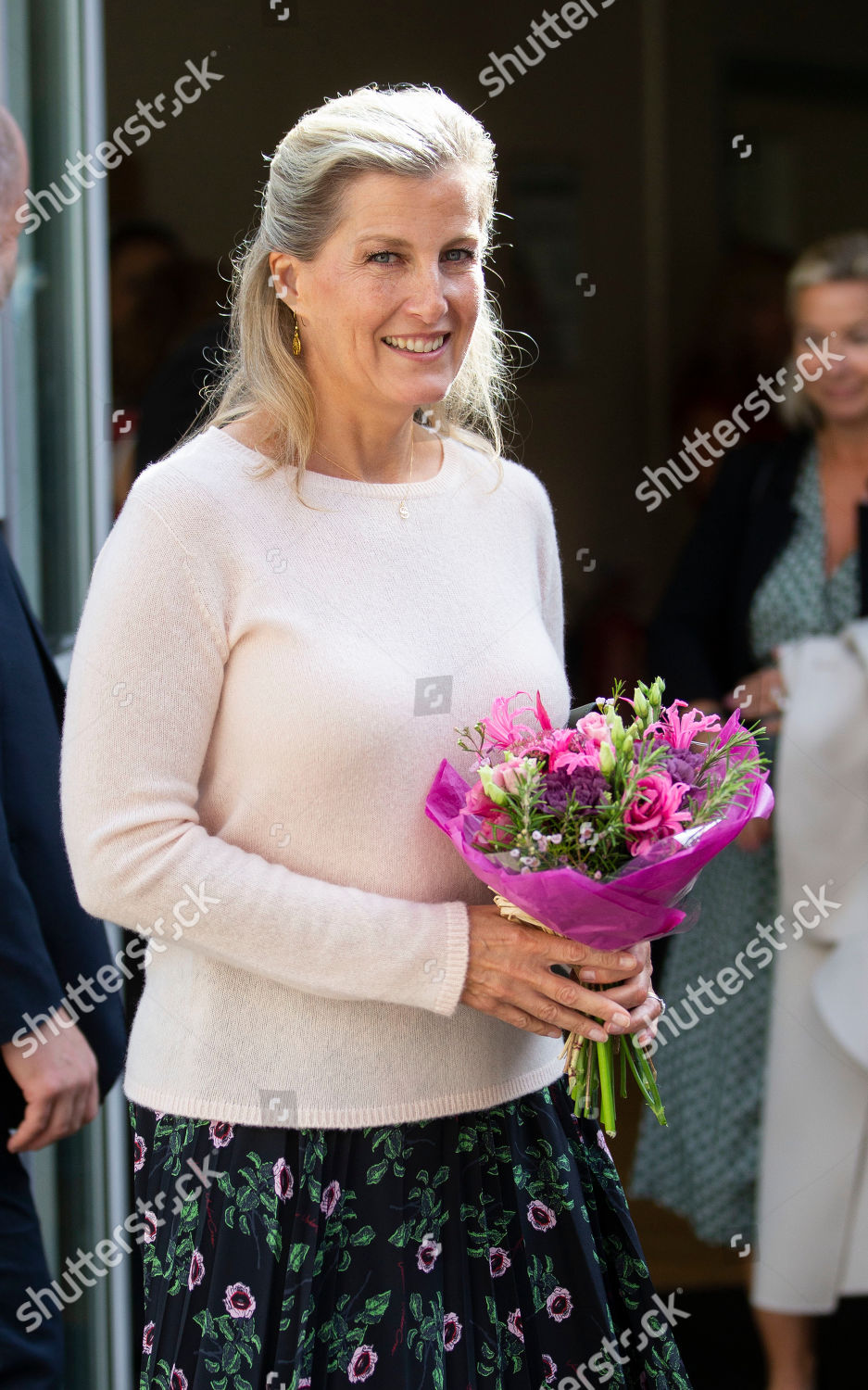 sophie-countess-of-wessex-visit-to-musgrove-park-hospital-taunton-somerset-uk-shutterstock-editorial-10422506aq.jpg