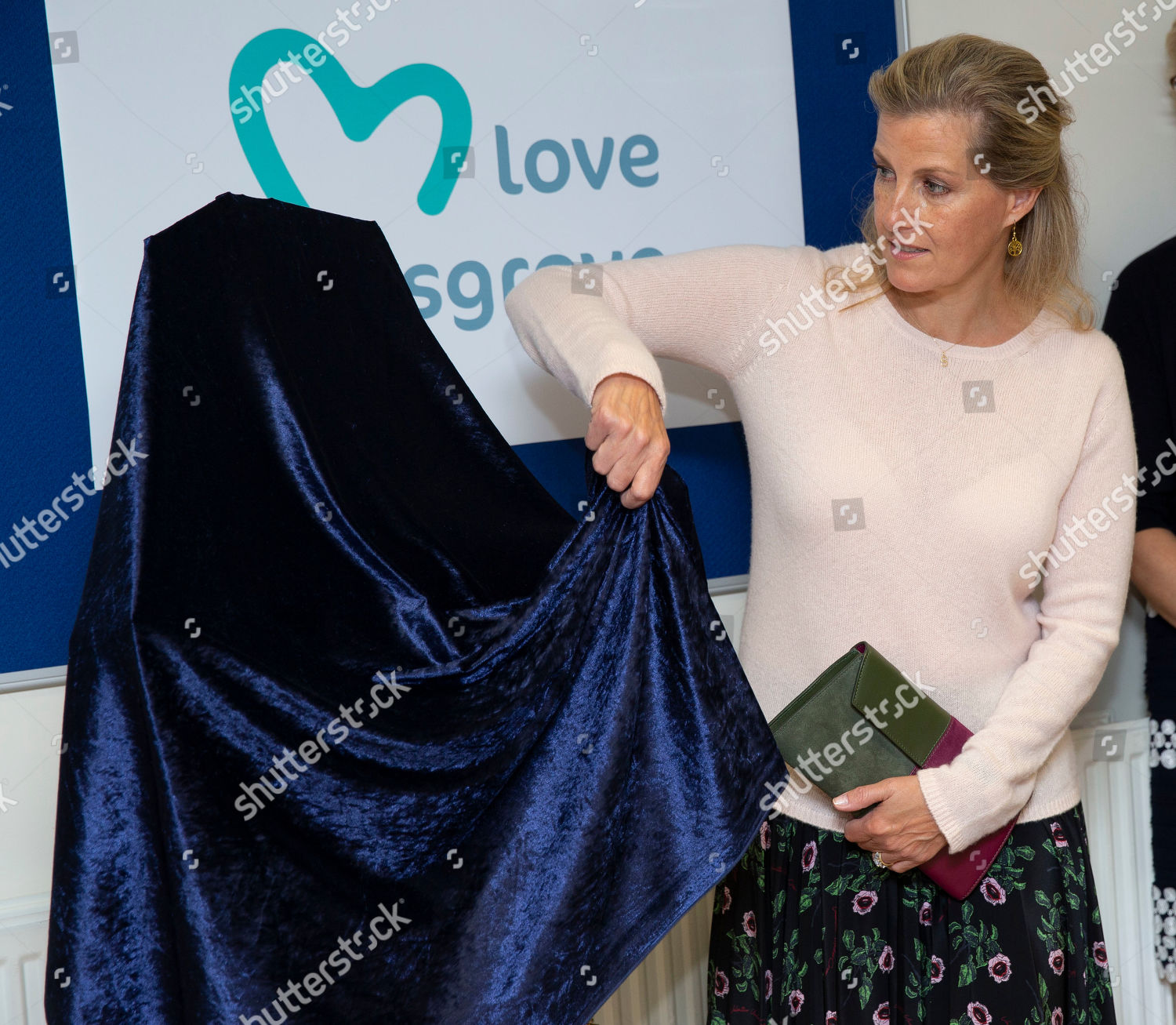 sophie-countess-of-wessex-visit-to-musgrove-park-hospital-taunton-somerset-uk-shutterstock-editorial-10422506t.jpg